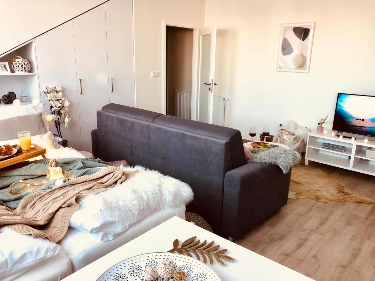 Rezidence Weisovka Apartment เชสเกบูดิเยโจวิตเซ ภายนอก รูปภาพ